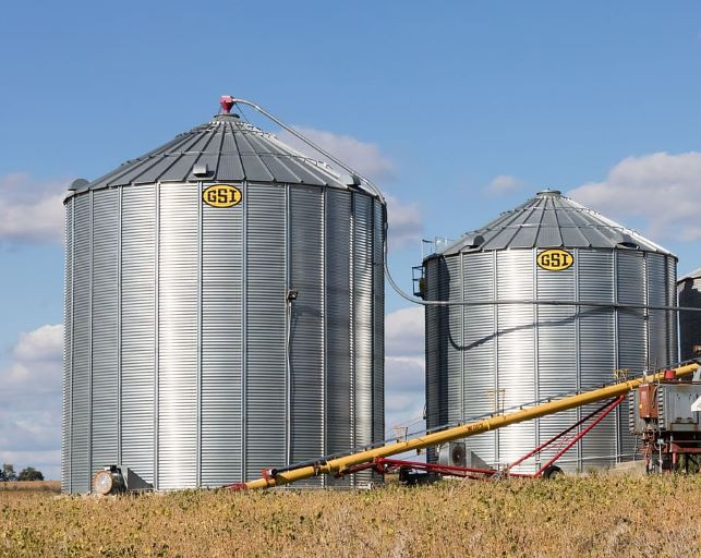 Farm800 silo