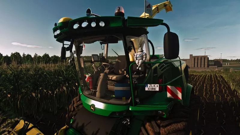 John Deere 9000 Series Forage Harvester Edit