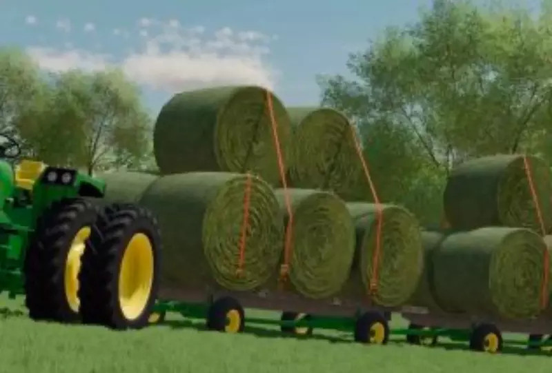 John Deere 1075 Hay Wagon