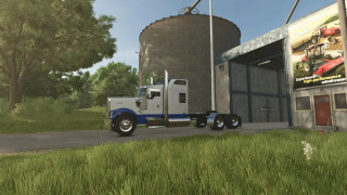 Kenworth W900L