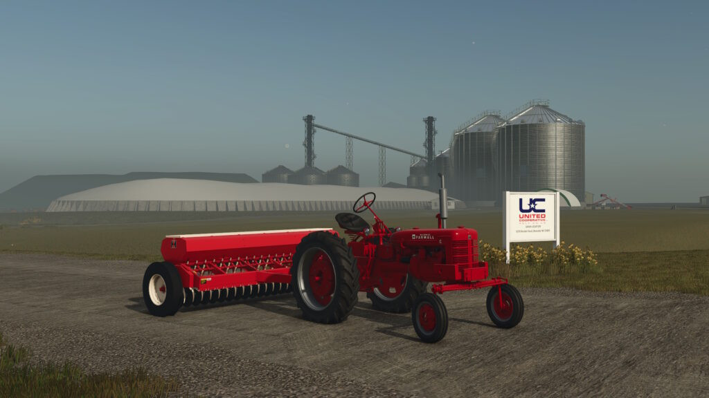 Farmall C family