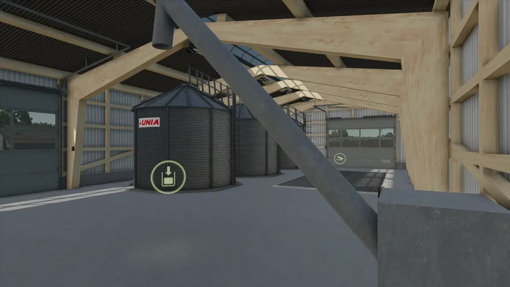 Hall with integrated silo